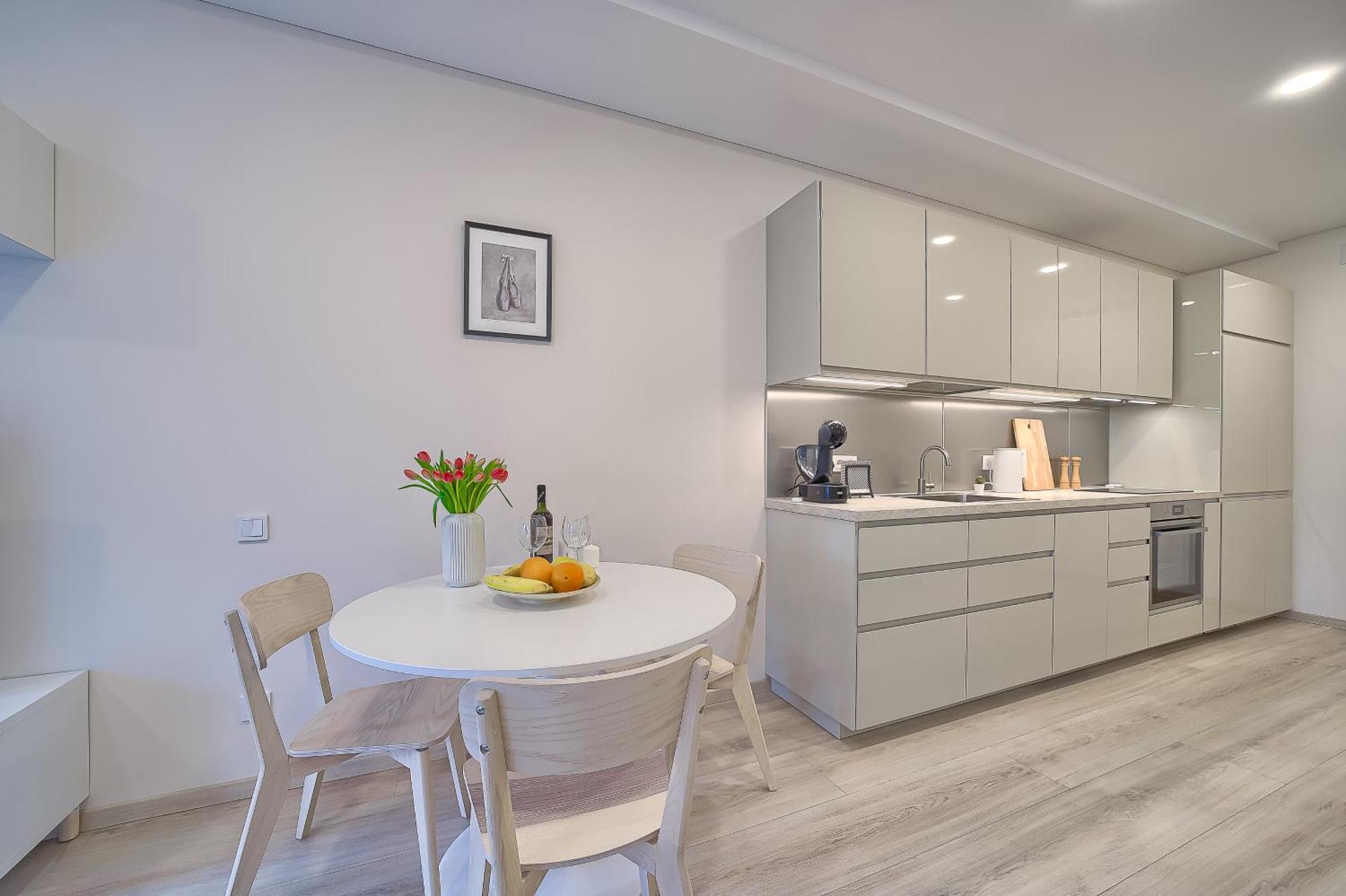 Business-Class Apartments 2 X Free Parking X Self Check In 24X7 Аеропорт Вільнюс Екстер'єр фото